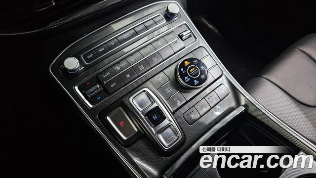 Hyundai Santa Fe 2021 thumb 10