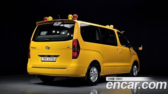 Hyundai Starex 2017 thumb 3