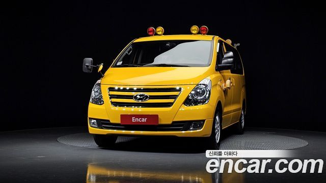 Hyundai Starex 2017 thumb 4