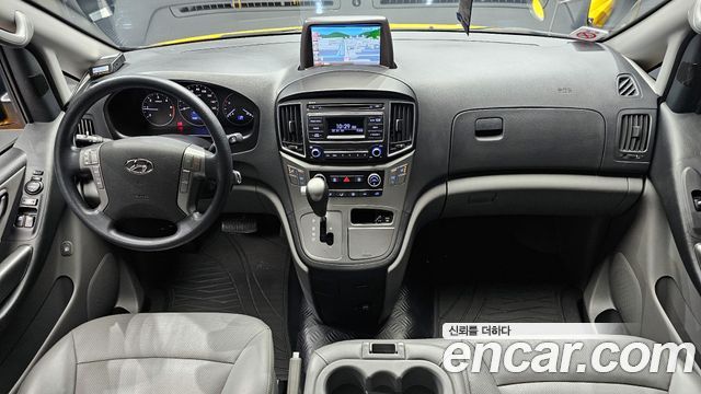 Hyundai Starex 2017 thumb 8