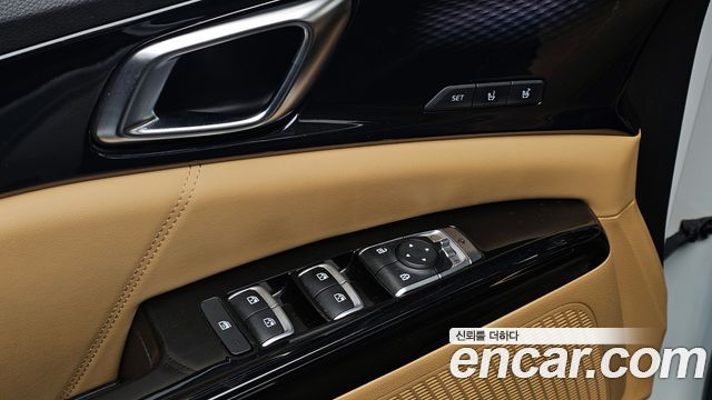 Kia Carnival 2021 thumb 12