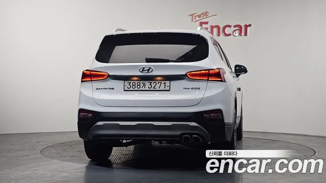 Hyundai Santa Fe 2019 thumb 5