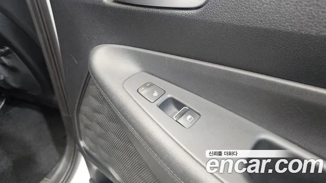 Hyundai Santa Fe 2019 thumb 12