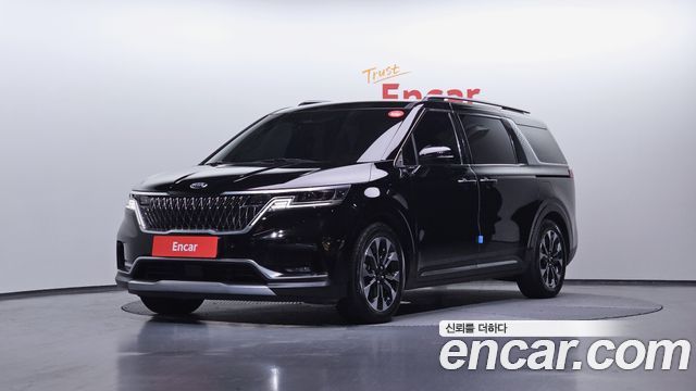 Kia Carnival 2021 thumb 2