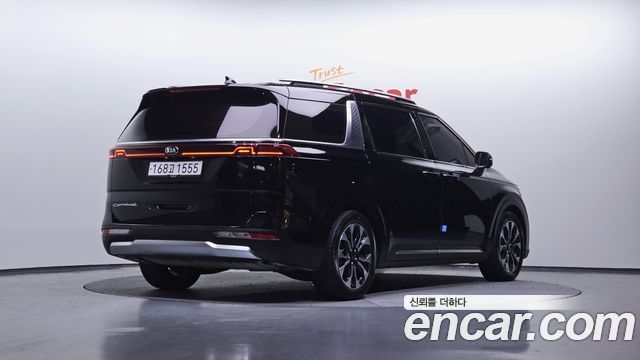 Kia Carnival 2021 thumb 3