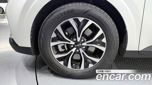 Kia Carnival 2021 thumb 6