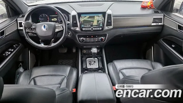 SsangYong Rexton 2019 thumb 8