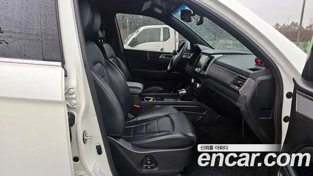 SsangYong Rexton 2019 thumb 11