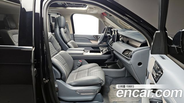 Lincoln Navigator 2019 thumb 7