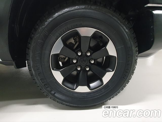 Dodge Ram Pick Up 2020 thumb 4