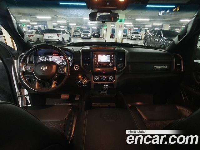 Dodge Ram Pick Up 2020 thumb 6