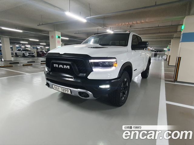 Dodge Ram Pick Up 2020 thumb 5