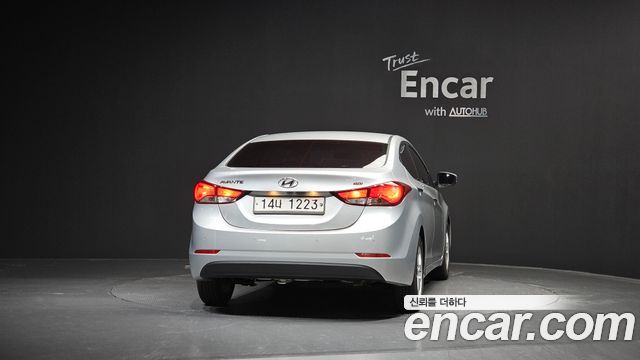 Hyundai Avante 2014 thumb 4
