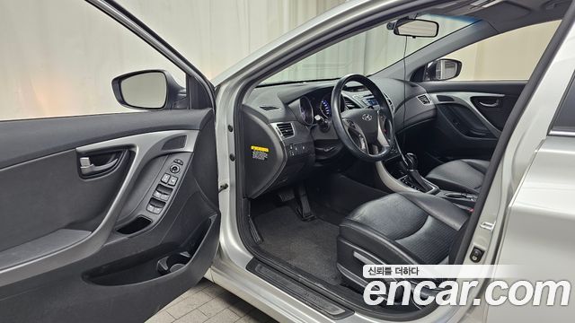 Hyundai Avante 2014 thumb 10