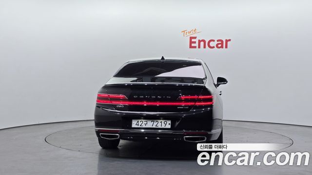 Genesis G90 2019 thumb 5