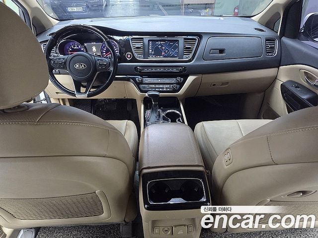 Kia Carnival 2020 thumb 10