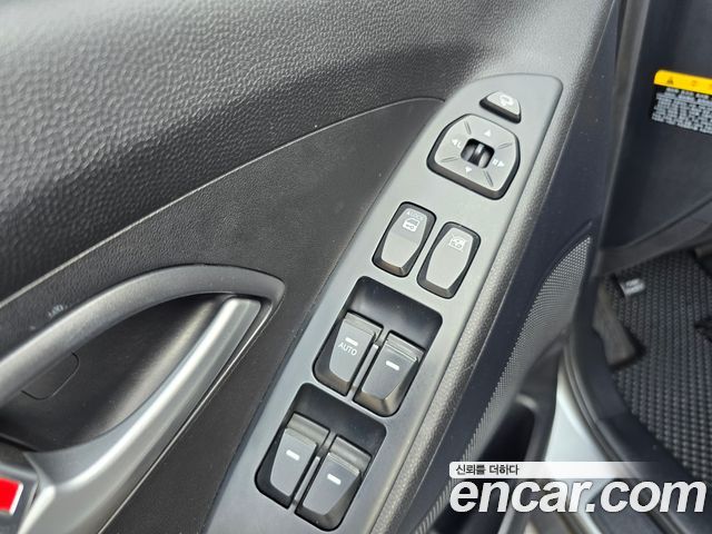 Hyundai Tucson 2013 thumb 11