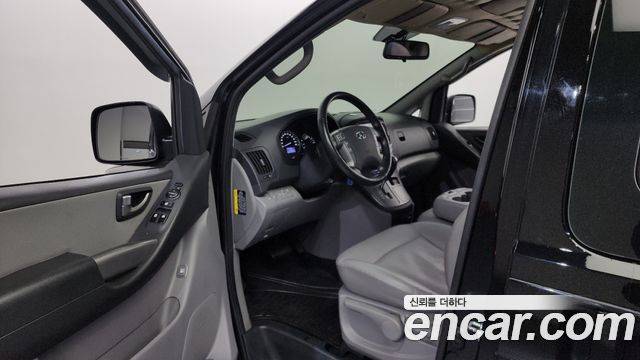 Hyundai Starex 2018 thumb 10
