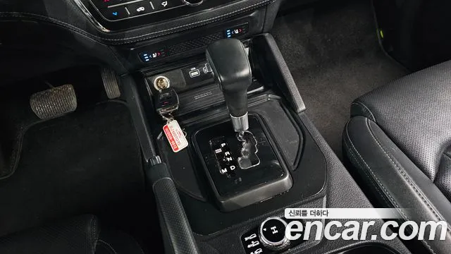 SsangYong Rexton 2022 thumb 9