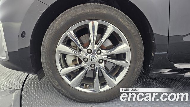 Kia Carnival 2018 thumb 6