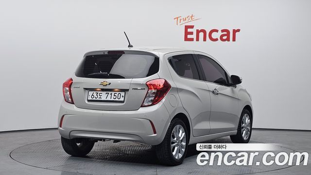 Chevrolet Spark 2019 thumb 3