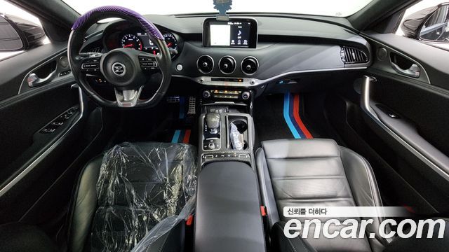 Kia Stinger 2017 thumb 8