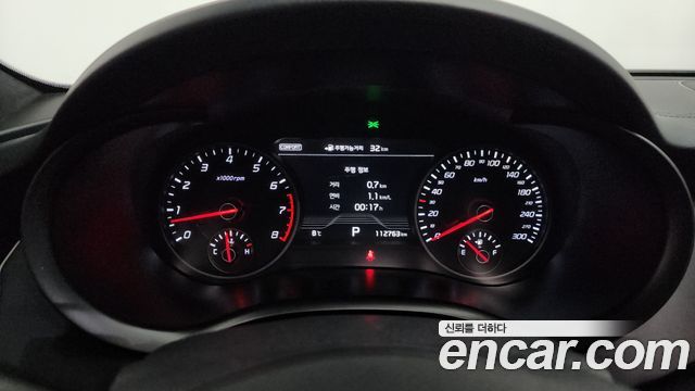 Kia Stinger 2017 thumb 9