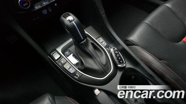 Hyundai Veloster 2018 thumb 9