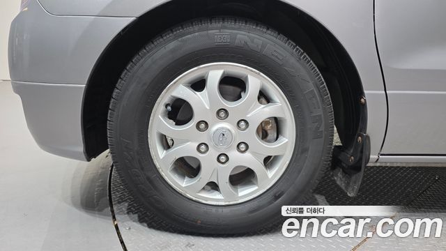 Hyundai Starex 2011 thumb 5