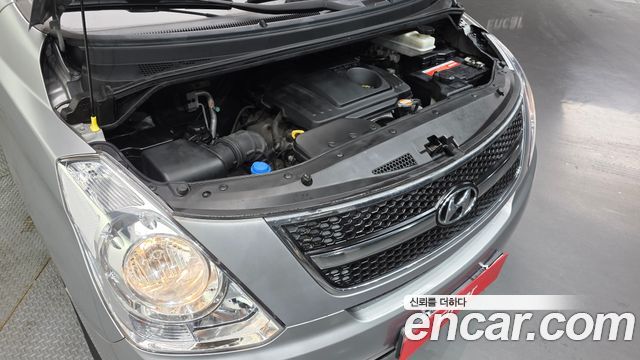 Hyundai Starex 2011 thumb 6