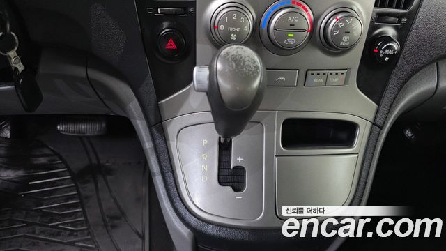 Hyundai Starex 2011 thumb 9