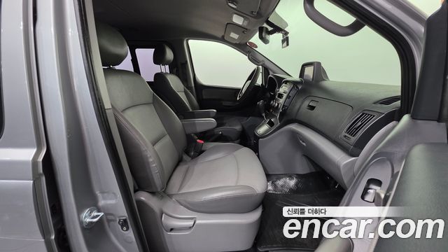 Hyundai Starex 2011 thumb 10