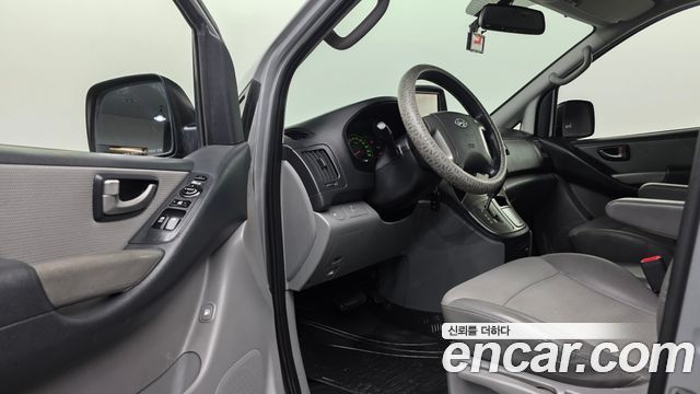 Hyundai Starex 2011 thumb 12