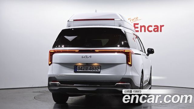 Kia Carnival 2024 thumb 5