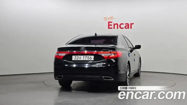 Hyundai Grandeur 2012 thumb 4