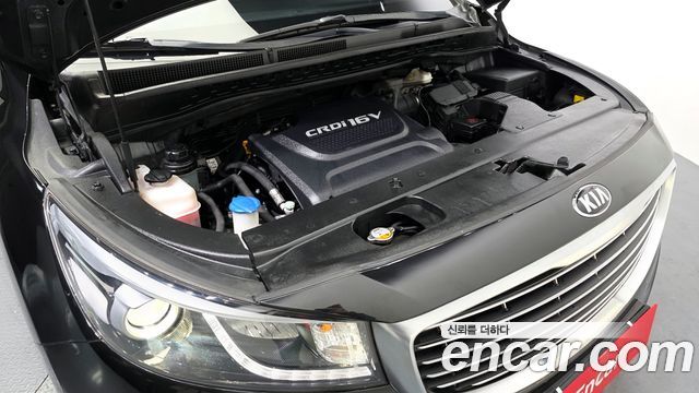 Kia Carnival 2016 thumb 6