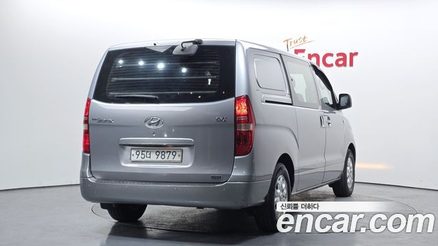Hyundai Starex 2011 thumb 3