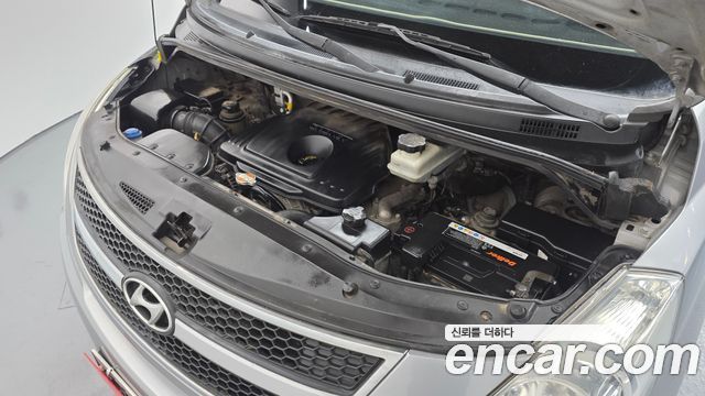 Hyundai Starex 2011 thumb 7