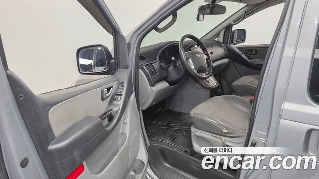 Hyundai Starex 2011 thumb 11