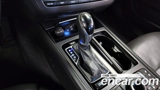 Hyundai Genesis 2015 thumb 10