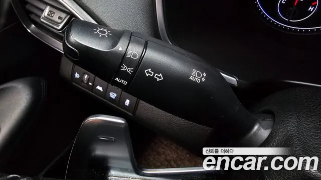 Hyundai Santa Fe 2020 thumb 12