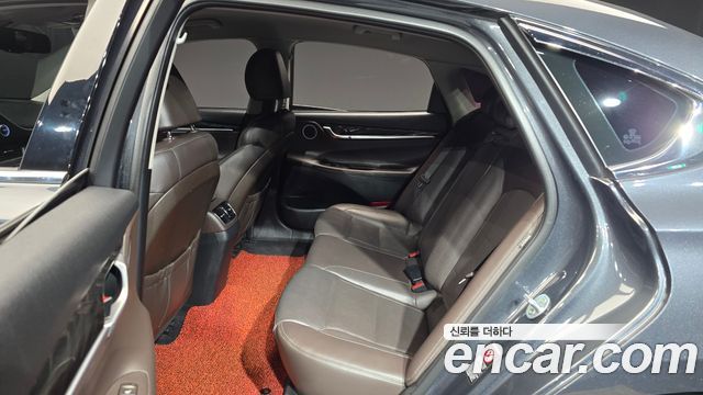 Hyundai Grandeur 2017 thumb 12