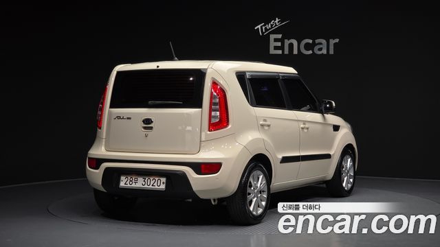 Kia Soul 2012 thumb 3