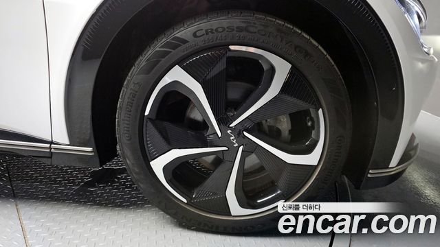 Kia EV6 2023 thumb 5