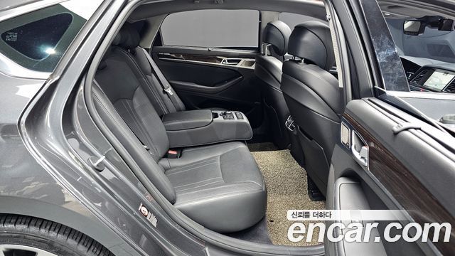 Genesis G80 2019 thumb 12