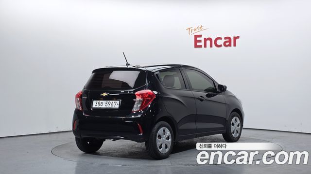 Chevrolet Spark 2018 thumb 3