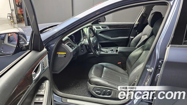 Hyundai Genesis 2014 thumb 10