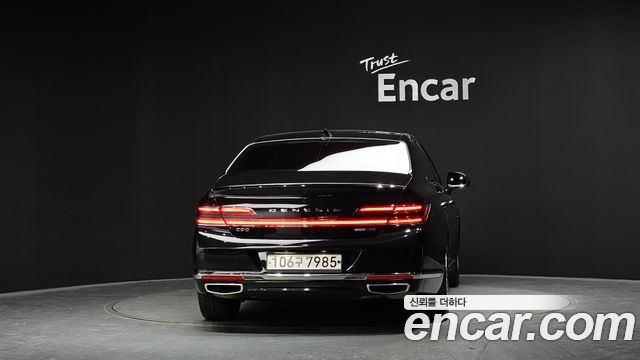 Genesis G90 2019 thumb 5