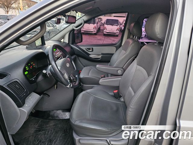 Hyundai Starex 2011 thumb 6