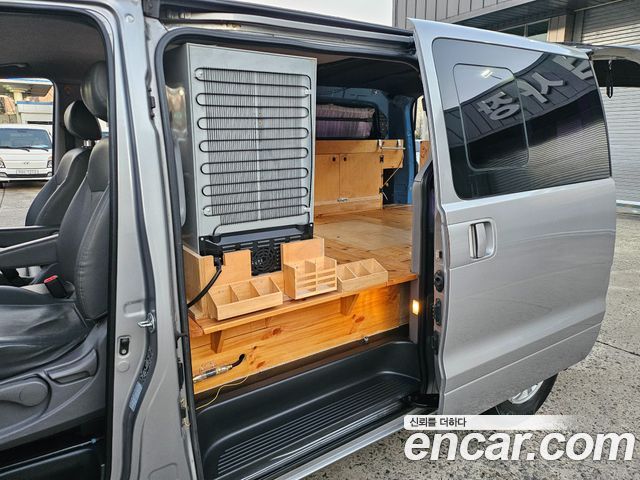 Hyundai Starex 2011 thumb 10